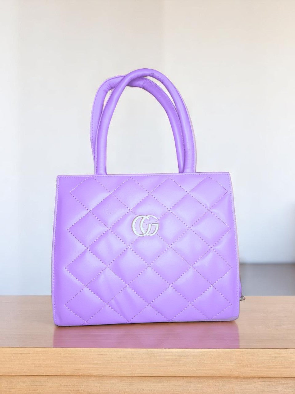 Luxury Quilted Handbag – Elegant Women’s Tote Bag with Premium Artificial Leather
