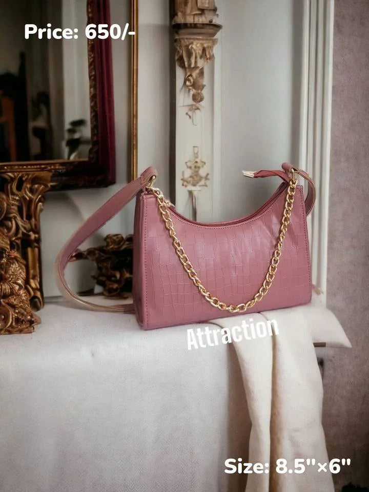 Croc Textured Shoulder Bag – Chic Mini Handbag with Gold Chain Accent